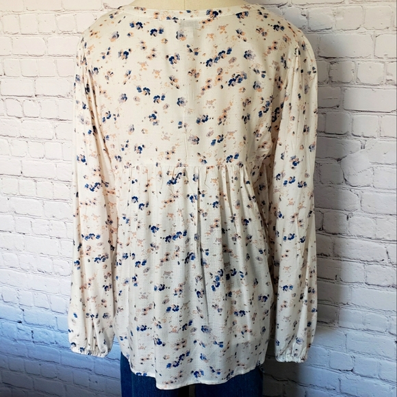 Lucky Brand Long Sleeve Boho Floral Smock Top--Sz M - Picture 4 of 16